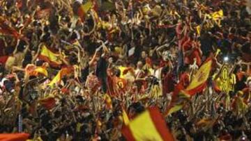 España tomó la calle para celebrar el título