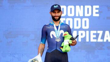 Fernando Gaviria, en el podio de la segunda etapa de la Vuelta a San Juan 2023.