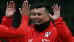 Galdames saludó a Medel con foto que fue furor en las redes