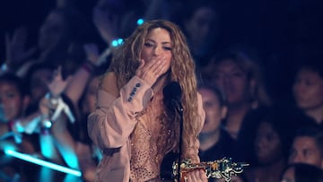 Shakira blows a kiss as she accepts the Video Vanguard Award during the 2023 MTV Video Music Awards at the Prudential Center in Newark, New Jersey, U.S., September 12, 2023. REUTERS/Brendan Mcdermid