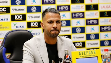 Jonathan Viera, en su rueda de prensa de despedida de Las Palmas.