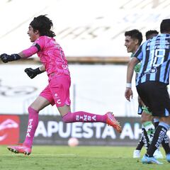 Carlos Acevedo anota gol y le roba el triunfo al Querétaro