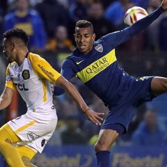 Barrios, Cardona y Villa, en la lista para juego de Libertadores