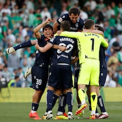 La Real vuelve a acelerar en el momento decisivo