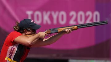 Amber English y Vincent Hancock se colgaron el oro en el evento de Skeet, dentro del Tiro Deportivo e impusieron un par de récords olímpicos.