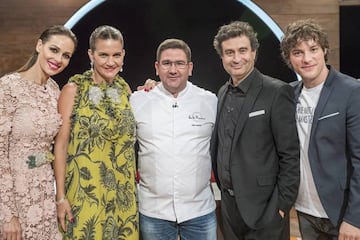 Eva Gonz&aacute;lez, los jueces y Dani Garc&iacute;a en la final de MasterChef Junior 5