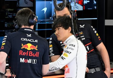 Yuki Tsunoda se lleva paliza en el lugar de Checo Pérez
