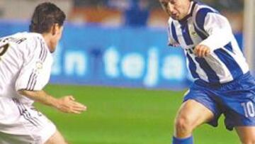<b>NOSTÁLGICO. </b>Fran vive con resignación su año despedida como jugador del Deportivo.