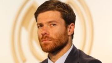 Xabi Alonso decide seguir en el Madrid y cumplirá su contrato