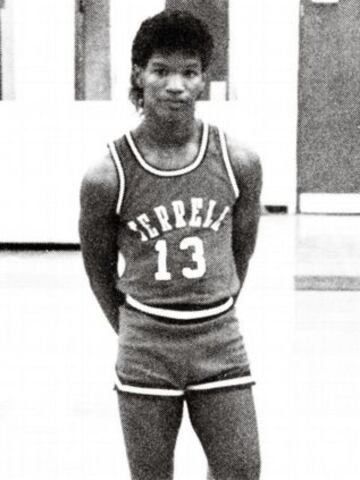 Jaime Foxx, ganador de un Oscar en 2004 por su interpretación de Ray Charles en Ray, practicó baloncesto y fútbol americano en el Instituto (Terrell). Su sueño era jugar en los Dallas Cowboys.