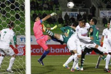 Ante Audax, Wanderers comenzó celebrando pero terminó resignando un empate en casa.