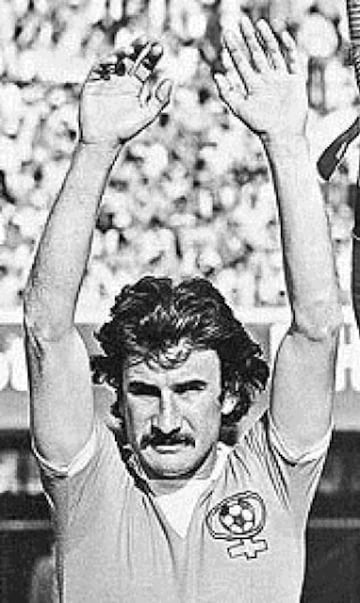 El uruguayo Jorge Luis Siviero llegó en el 1981 a Cobreloa, recomendado por Luis Garisto y Ladislao Mazurkiewicz. Levantó un trofeo de campeón nacional y jugó tres torneos internacionales.