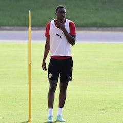 El doblete de Sadiq ante el Betis aviva su salida