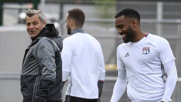Lacazette en un entrenamiento.