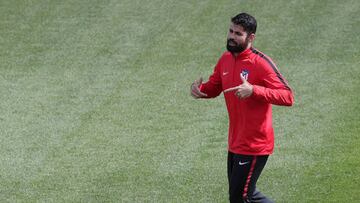 GRAF4655. MAJADAHONDA, 28/04/2018.- El delantero hispano-brasileño del Atlético de Madrid, Diego Costa, durante el entrenamiento del equipo realizado hoy en la Ciudad Deportiva Wanda previo al partido contra el Alavés correspondiente