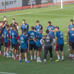 Así fue el primer entrenamiento de Luis Enrique con la Selección