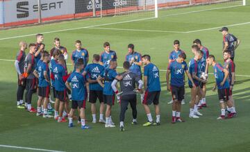 Así fue el primer entrenamiento de Luis Enrique con la Selección