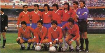 La indumentaria con que jugó Chile en la Copa del 1987.