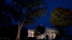 This is the exact address of the White House, the POTUS’s residence: how many rooms does it have?