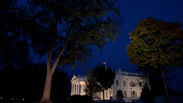 This is the exact address of the White House, the POTUS’s residence: how many rooms does it have?