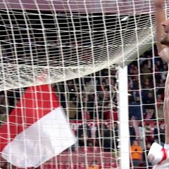 Jesús Navas lideró la celebración del Sevilla en el Pizjuán