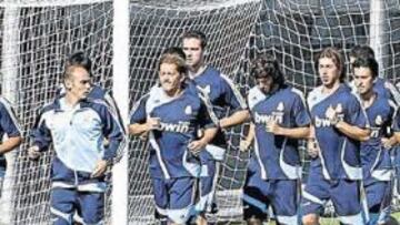 <b>A SUS ÓRDENES. </b>Jordi García ya entrenó ayer a los jugadores del Real Madrid.