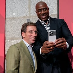 Lluvia de estrellas en Madrid por la NFL: Magic Johnson, Dan Marino, Griezmann...