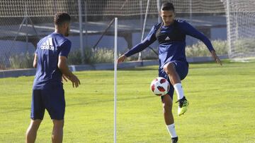 MEDINA ENTRENANDO CON EL REAL ZARAGOZA