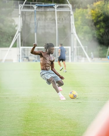 El duro entrenamiento personal de Camavinga en Los Ángeles