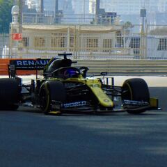 Alonso ya rueda en Abu Dhabi