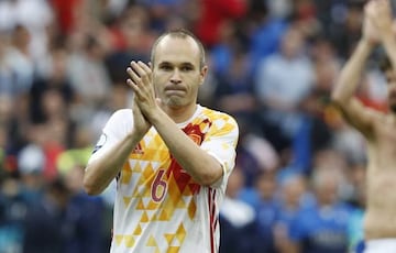 Iniesta at the end of the match