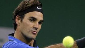 <b>NÚMERO UNO. </b>Roger Federer ataca la bola de revés.