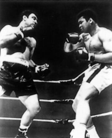 Fotomonaje de un hipotético combate entre Marciano y Cassius Clay. Habría sido denominado 'El mejor combate de todos los tiempos'.