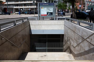 Una vista muestra una estacin de metro cerrada tras un corte de energa, en Lisboa, Portugal.