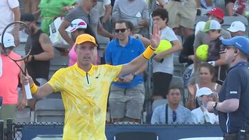 Roberto Bautista celebra su victoria contra Daniel Altmaier en Cincinnati.