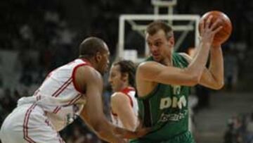 <b>RECIBIMIENTO POCO AMISTOSO</b>. La 'penya' viajará al campo de Belgrado con un presumible lleno.