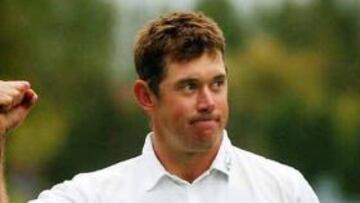 <strong>WESTWOOD.</strong>El británico terminó con cinco impactos de ventaja sobre su compatriota Ian Poulter.