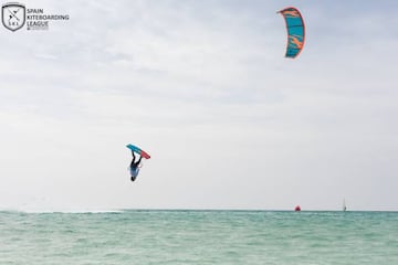 Campeón de la SKL 2017 en Kite Freestyle.