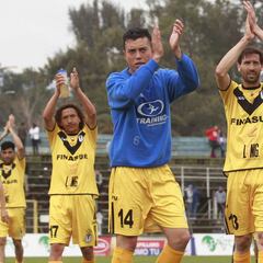 Revisa la clasificación de la apretada Primera B