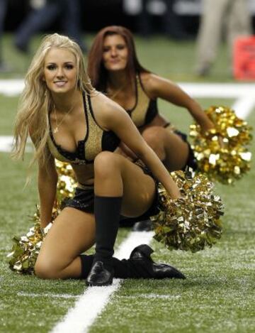 Cheerleader de los New Orleans Saints Saintsations.