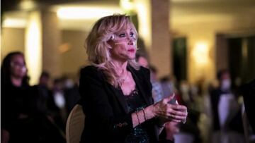 Las mascarillas transparentes que promocionan 'influencers' y que no protegen