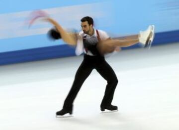 Sara Hurtado y Adria Diaz durante el programa corto de patinaje sobre hielo