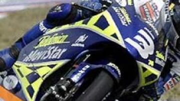 <b>AGUANTÓ BIEN.</b> El pupilo de Alberto Puig no perdió la concentración en ningún momento y, aunque él prefiere rodar en solitario no tuvo problemas para aguantar en el grupo de cabeza.