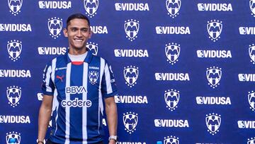 Fidel Ambriz during the presentation of new reinforcement of the Monterrey Team as part of the Torneo Apertura 2024 of the Liga BBVA MX, at BBVA Bancomer Stadium, on August 30, 2024, Monterrey, Nuevo Leon, Mexico