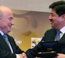 Escándalo de la FIFA salpica a Luis Bedoya, presidente de la FCF