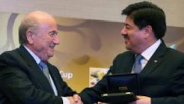 Joseph Blatter y Luis Bedoya, en la antesala del Mundial Sub-20 Colombia 2011.