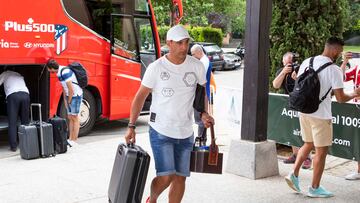 Gustavo López, en la llegada del Atlético a Los Ángeles de San Rafael.