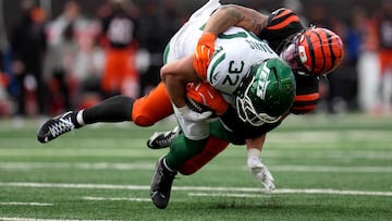 The Dallas Cowboys waited until the last minute to make a move, and this one appears to be overwhelming, but here’s what it could mean for the team.