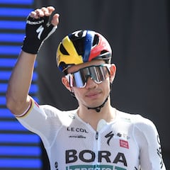 Sergio Higuita sale del top 10, Nairo sube y Egan sigue lejos