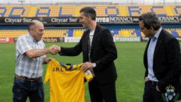 Presentación de Muñiz con el Alcorcón